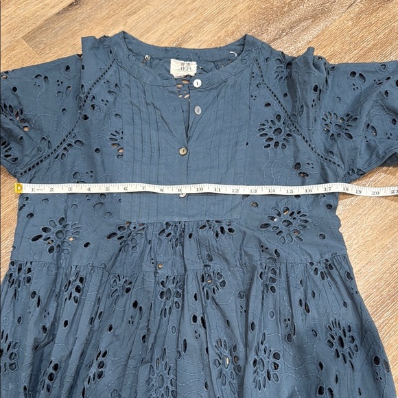 Anthropologie dRA Size M Blue Tiered Midi Sundress with Bishop 3/4 Sleeves - Picture 4 of 9